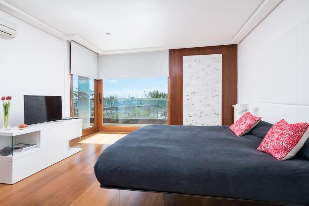 Beachfront & Centric In Puerto De Lejlighed
